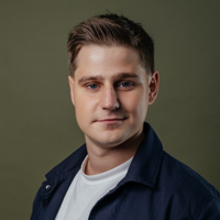 Максим Манэсси