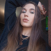 Елена Полоникова