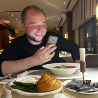 Александр Зернов