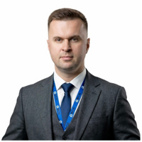 Денис Медведев