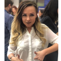 Яна Острикова