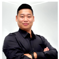 Анатолий Ли