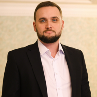 Антон Новоселов