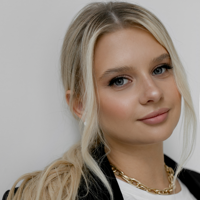 Алёна Рябинова