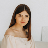 Анна Зверева