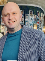 Александр Волков