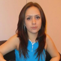 Алена Попова