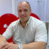 Николай Петраков