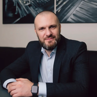 Михаил Коломиец