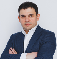 Олег Ступеньков