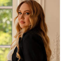 Анастасия Харламова