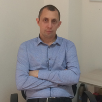 Денис Васютин