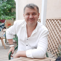Александр Стажков