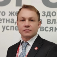 Евгений Новиченко