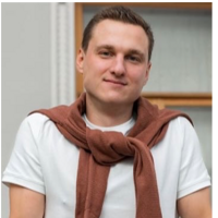 Денис Павлов