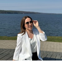 Луиза Султанова