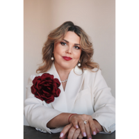 Юлия Марова