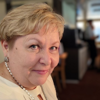 Елена Захарова