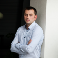 Александр Лежнев