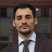 Арен Карапетян