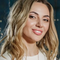 Елена Колосова