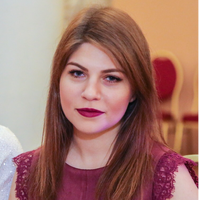 Яна Суворова