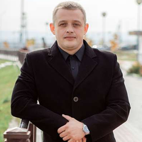 Дмитрий Комаров