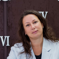 Елена Голова