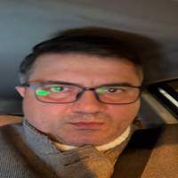 Виктор Басов