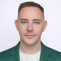 Александр Максимов