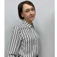 Анна Ломакина