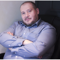 Михаил Хотеев