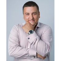 Олег Григорьев