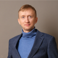 Алексей Непомнящих