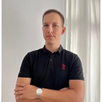 Сергей Антонов