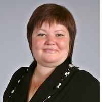 Елена Попова
