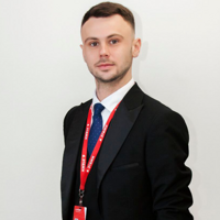 Максим Крос