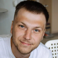 Александр Лакизин