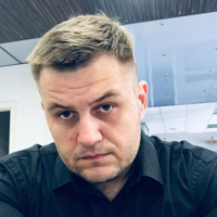 Максим Маслов