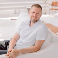 Антон Морозов