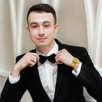 Александр Иванов