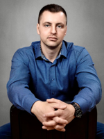Андрей Максимов