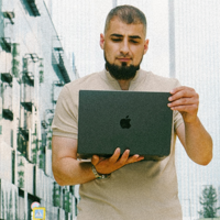 Виджай Халилов