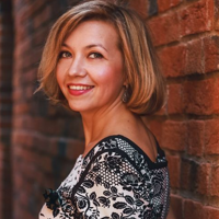 Аделя Султанова