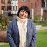 Елена Попова