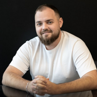 Юрий Бобров