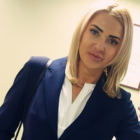 Елена Страхова