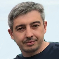 Денис Петров