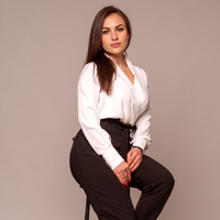 Юлия Дажина