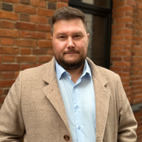 Валерий Макаров